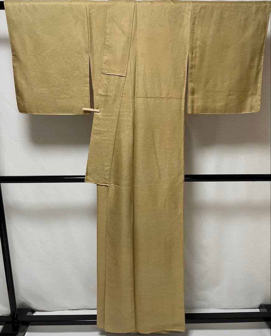 ※b206 正絹　袷　色無地　地紋　ぼかし　未使用しつけ付極美品　着物