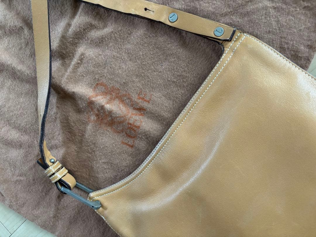 【最終価格】中古　ロエベ　キャメル　ショルダー　メッセンジャー　保存袋あり