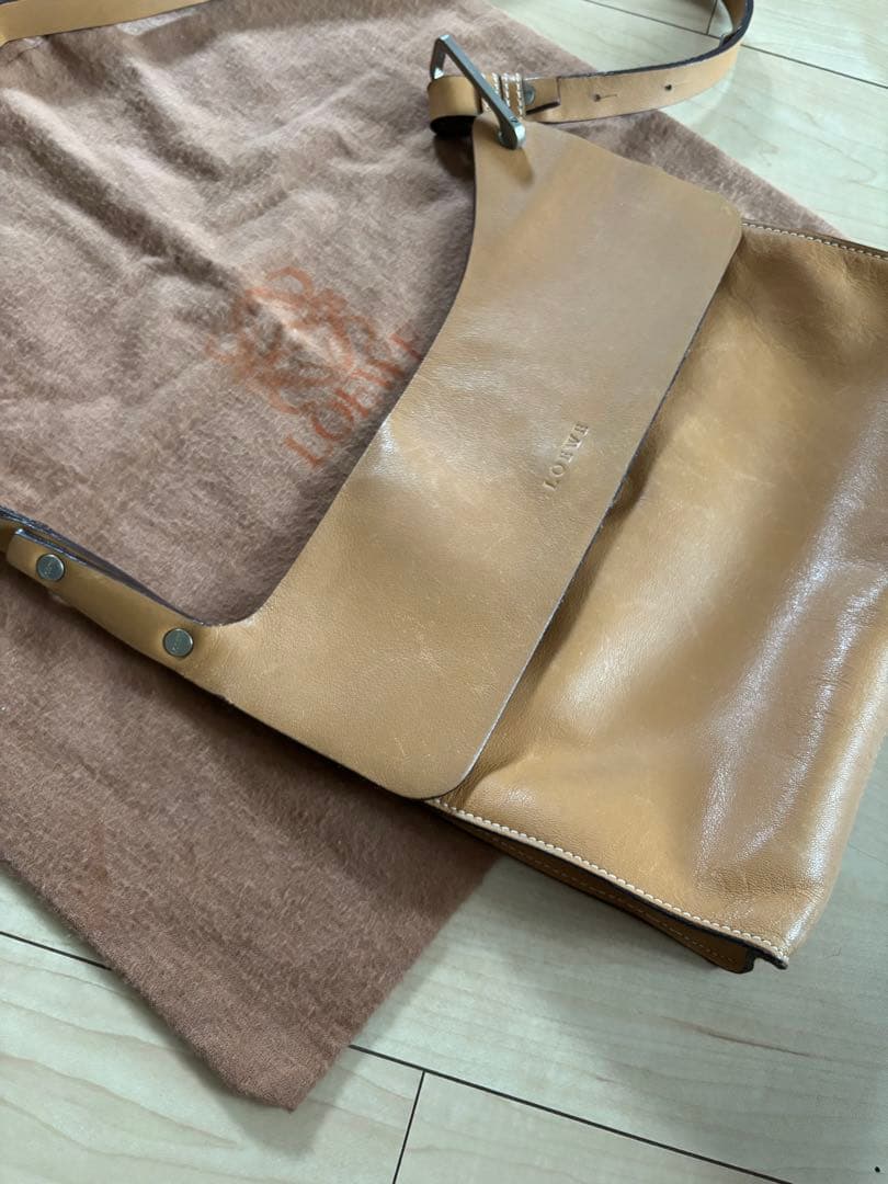 【最終価格】中古　ロエベ　キャメル　ショルダー　メッセンジャー　保存袋あり