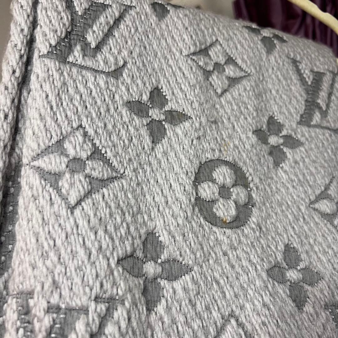 グレー ロゴ入り ウール混紡マフラー