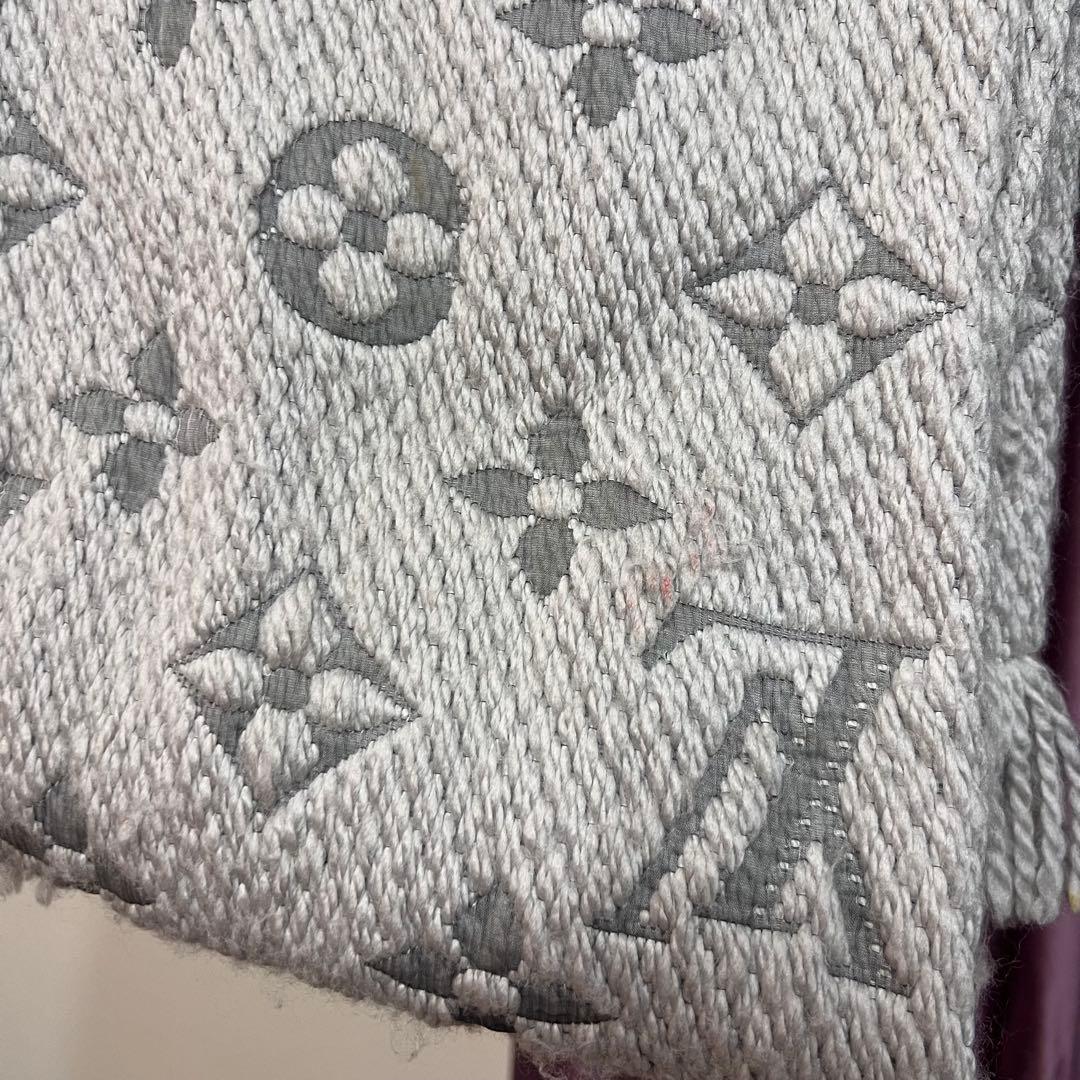 グレー ロゴ入り ウール混紡マフラー