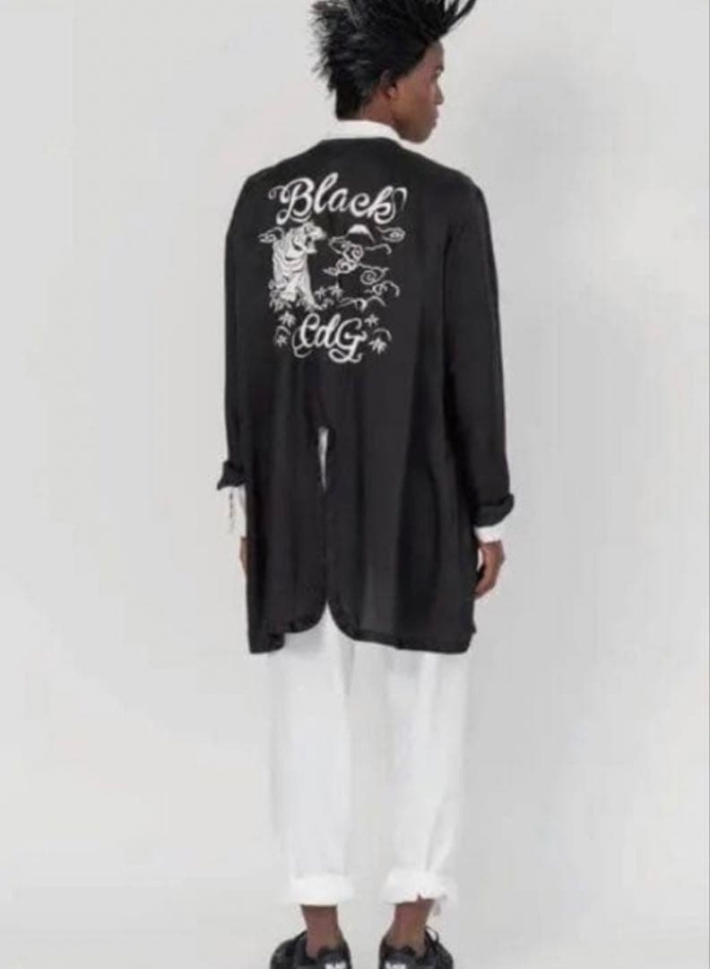 BLACKコムデギャルソン　刺繍ジャケット