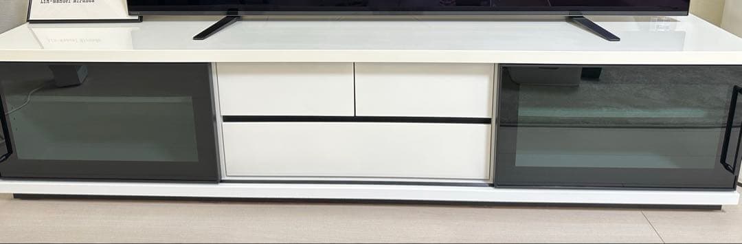 テレビボード180サイズ　ホワイト