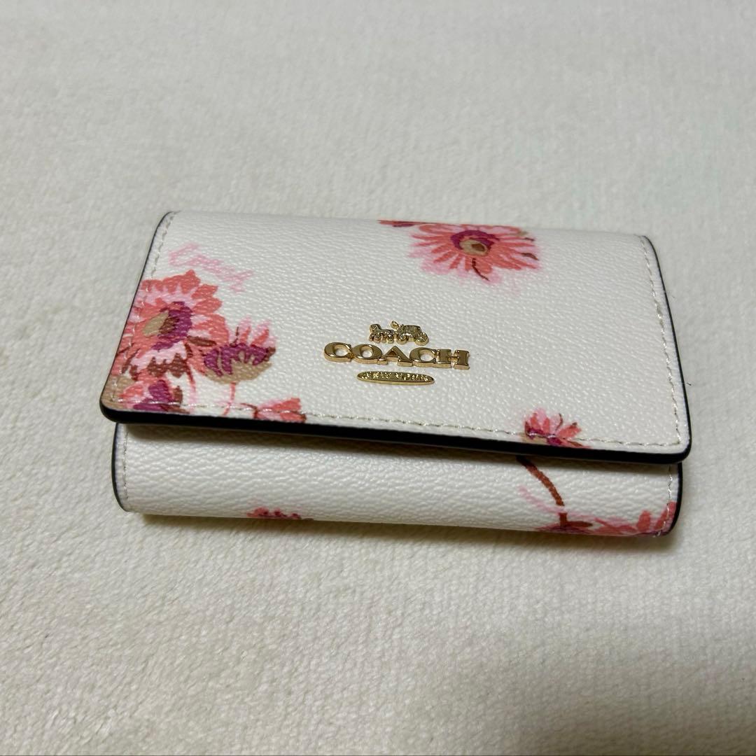 COACH フラワープリント キーケース