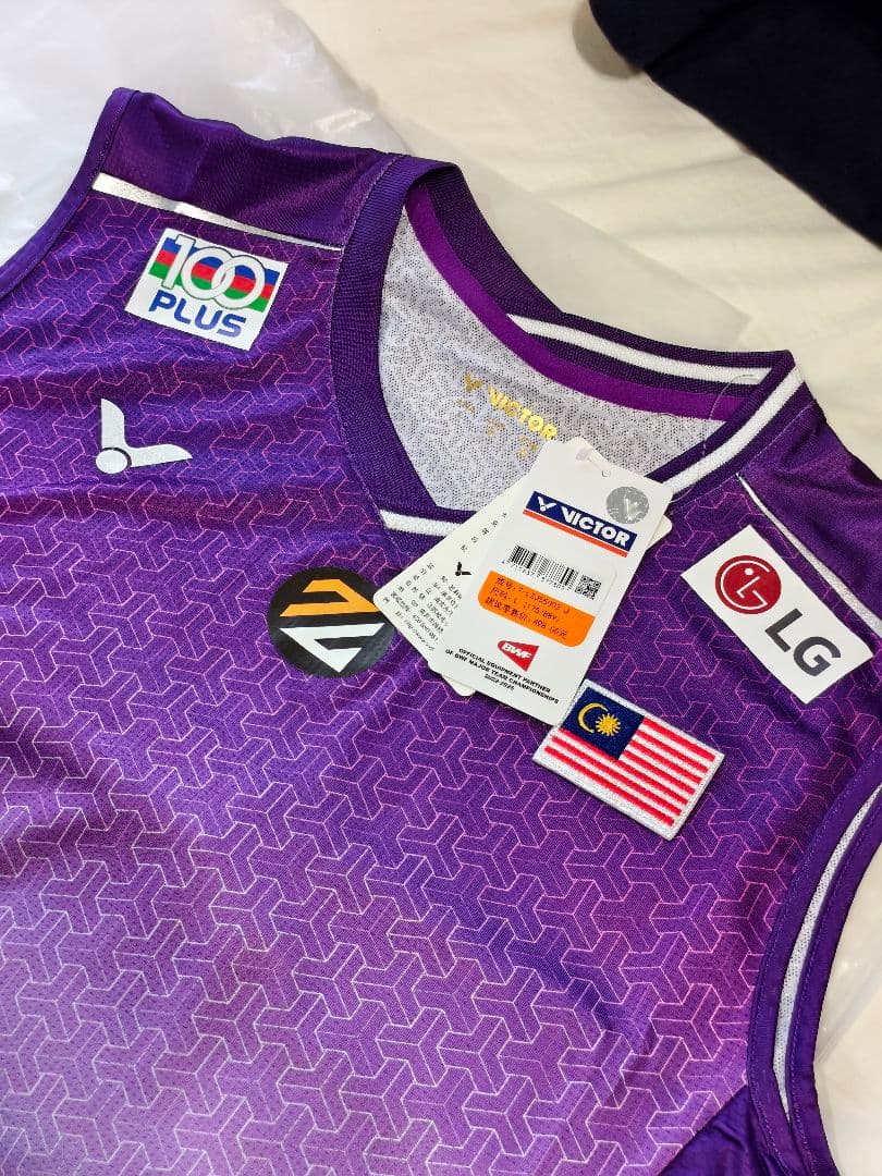 【週末セール】VICTOR公式限定LZJ選手モデルマレーシア代表ノースリーブ支給
