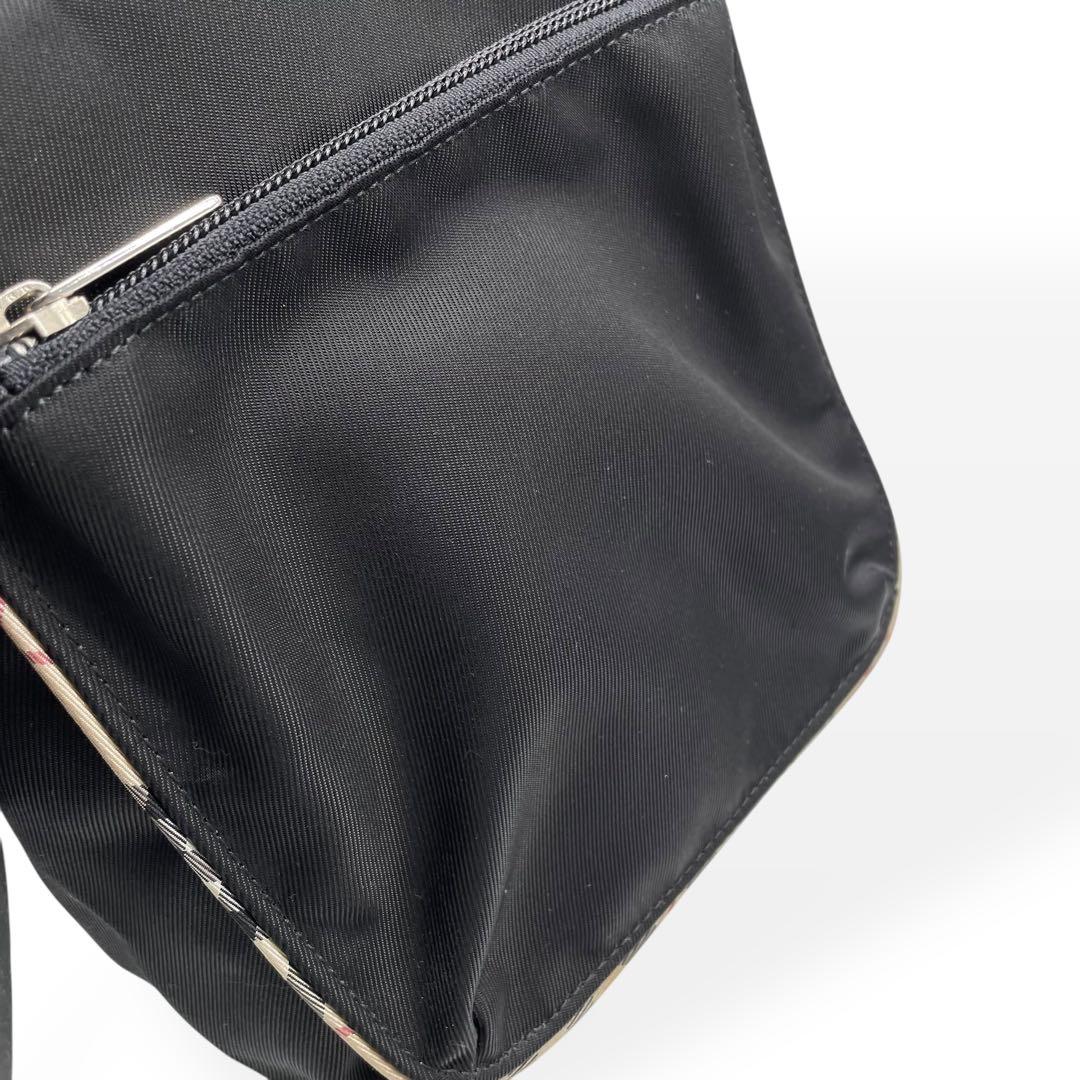 未使用級　BURBERRY BLUE LABEL　ショルダーバッグ　ナイロン