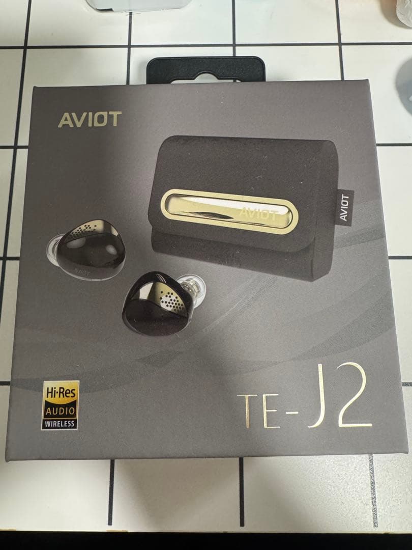 t*i様 AVIO TE-J2 ワイヤレスイヤホン