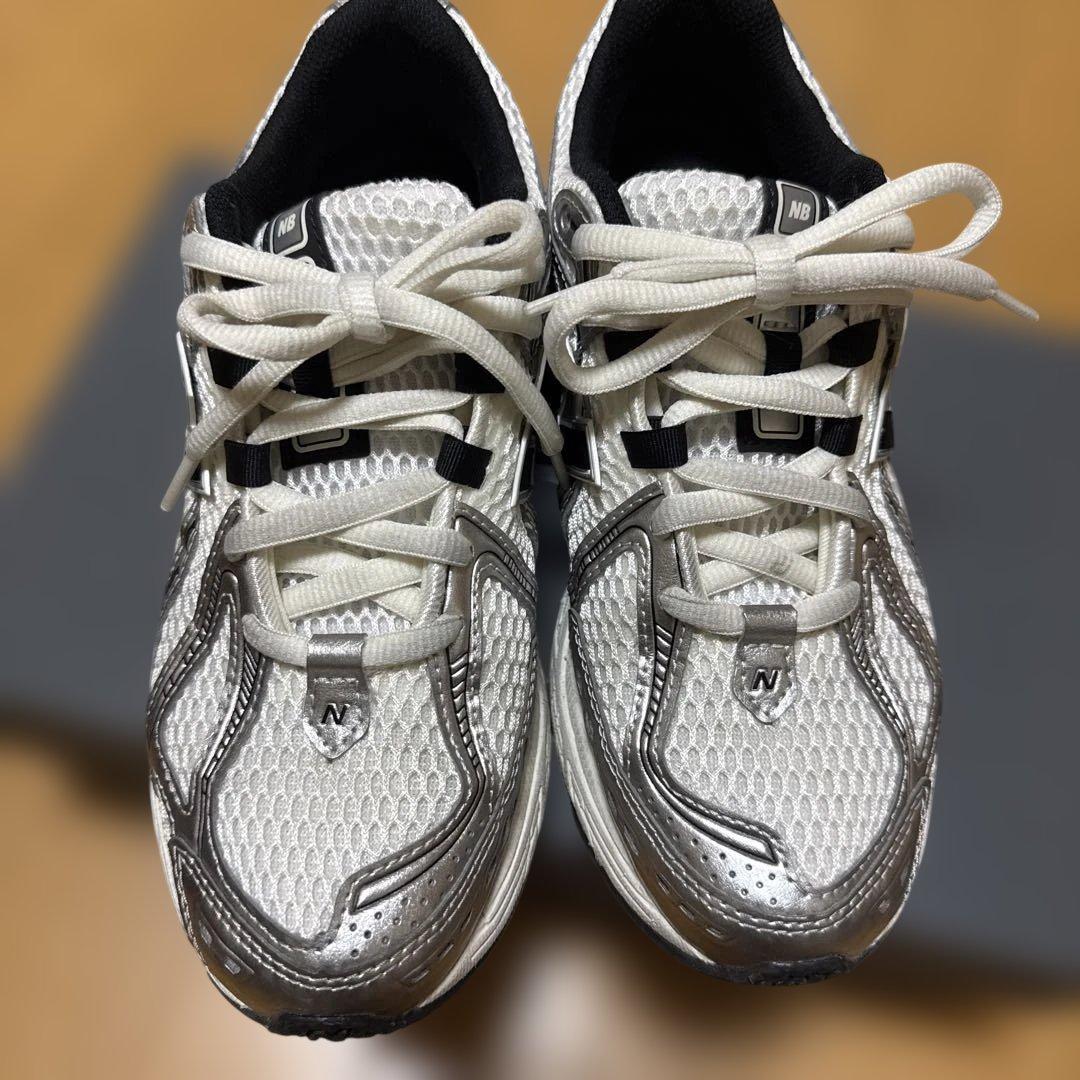 ニューバランス M1906RER