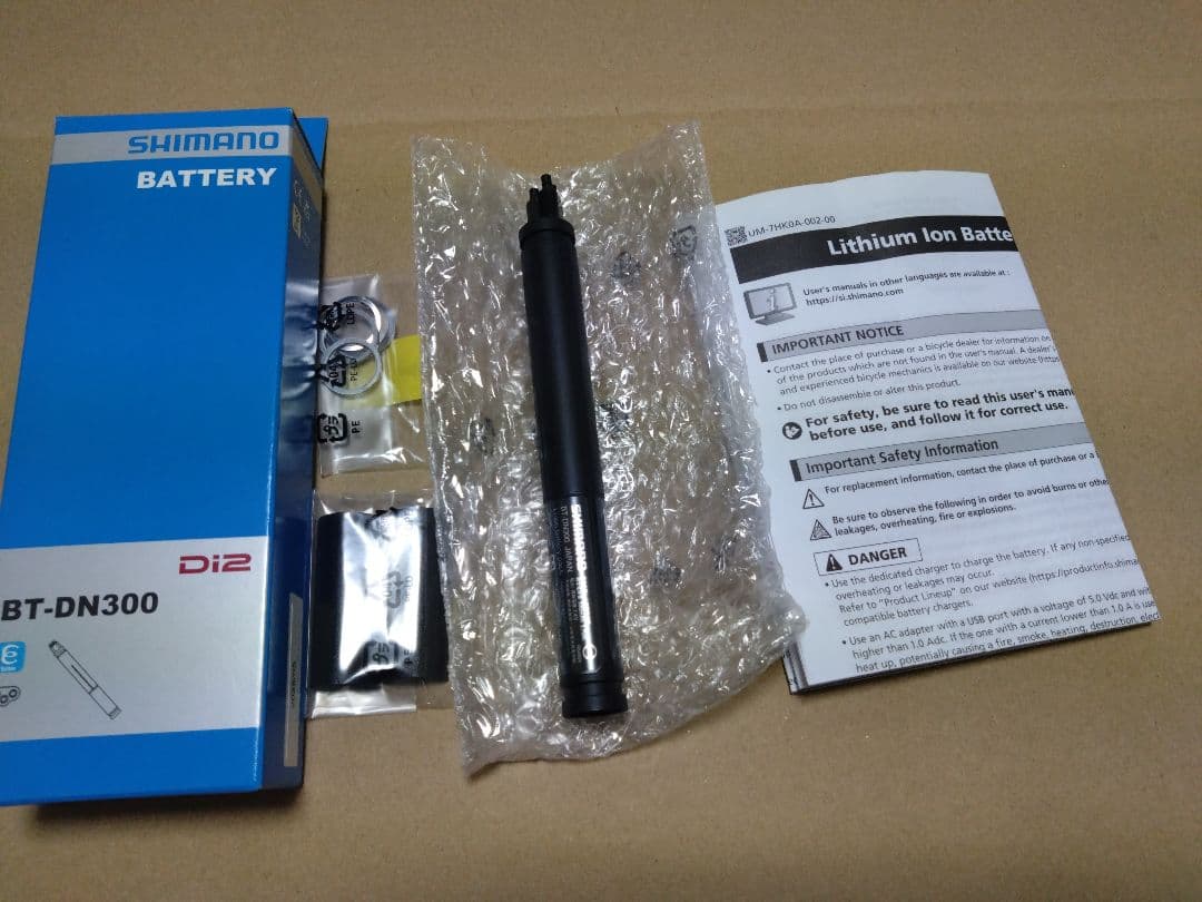 シマノ Di2用BT-DN300　バッテリー未使用