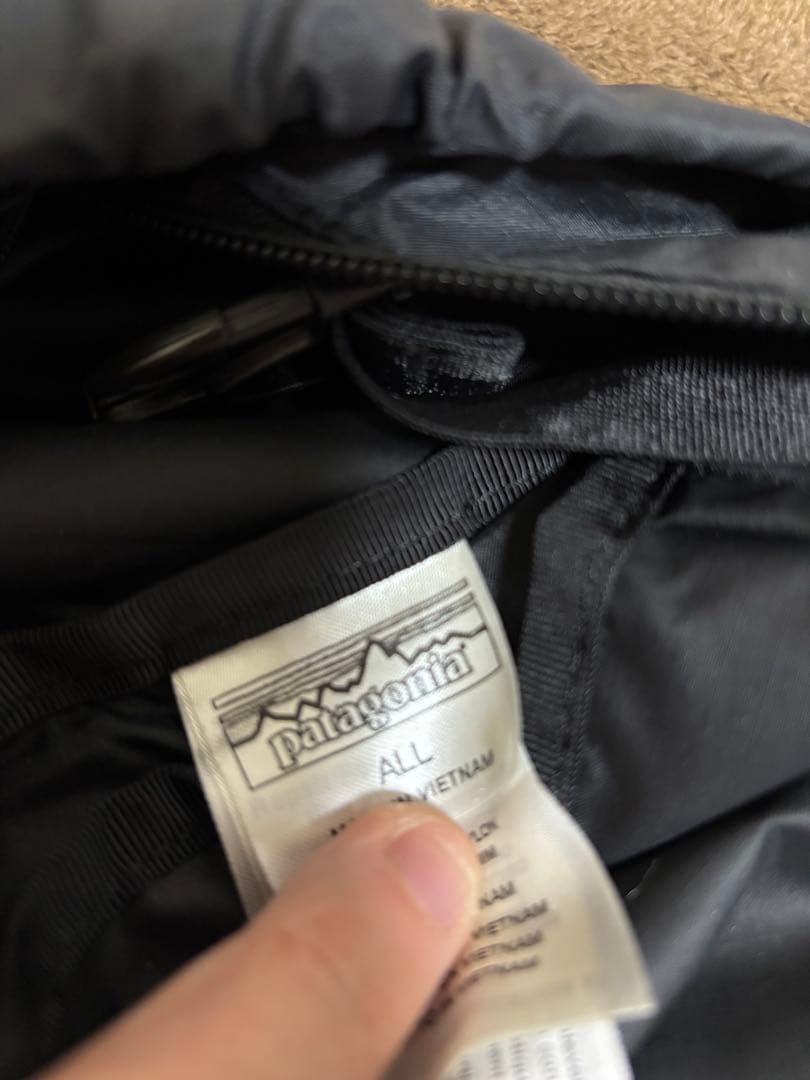 Patagonia ウルトラライトブラックホールトートパック 2way