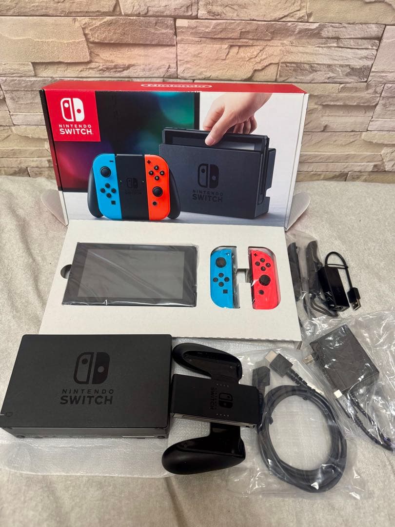 【付属品完備・おまけ付き】Nintendo Switch ネオン
