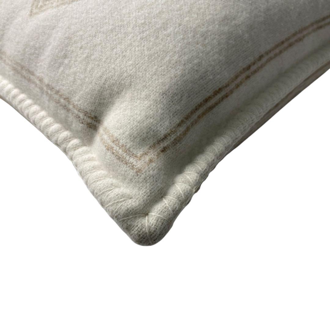 未使用 シャネルCHANEL ココマーク クッション カシミヤ