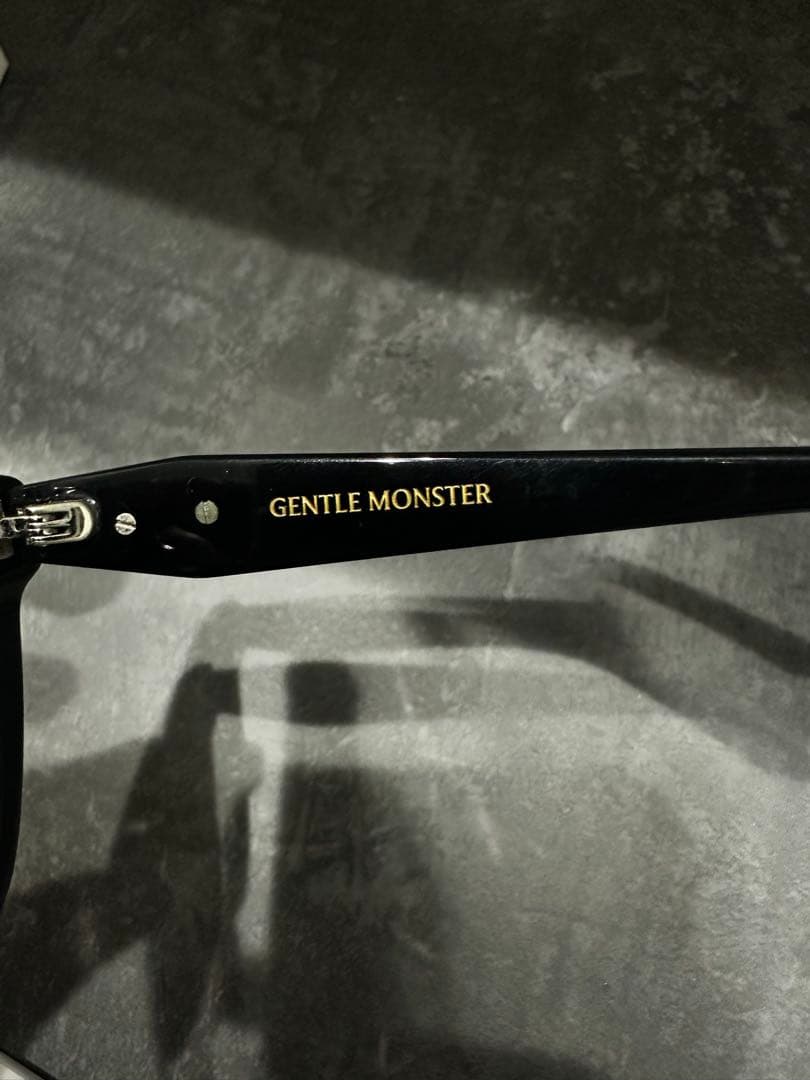 GENTLE MONSTER HOVO サングラス みちょぱ着用
