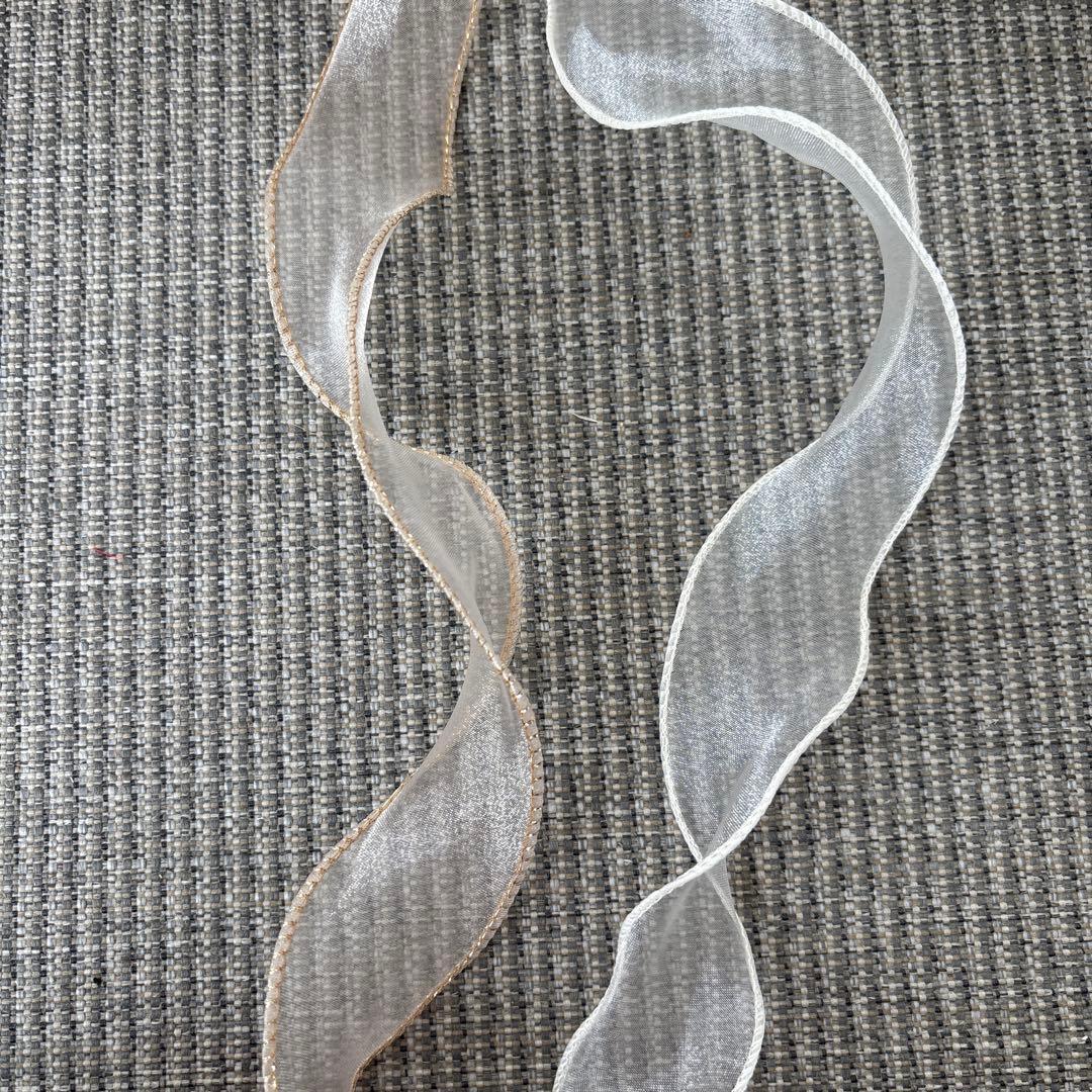 ⭐︎＊まゆフラワーリース＊　玄関リース　クリスマスリース　ホワイト　ゴールド