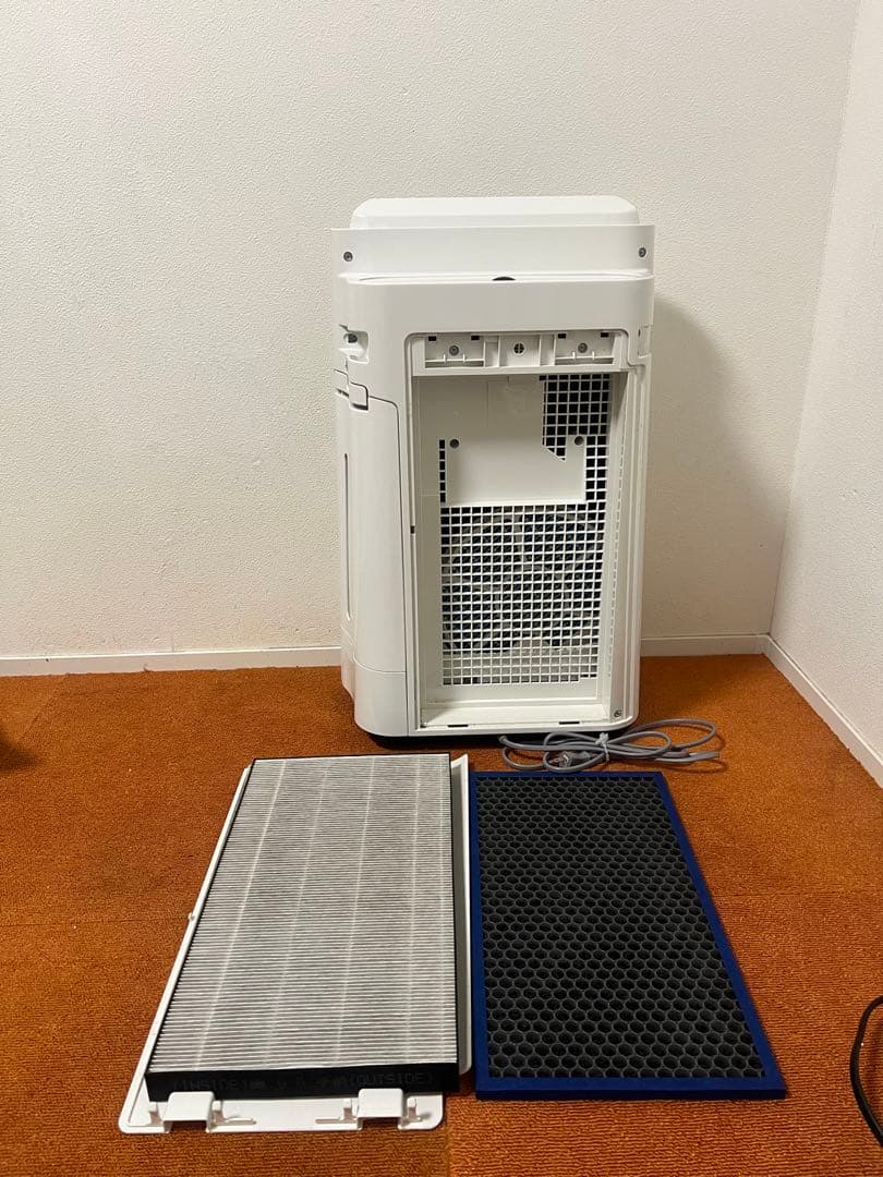 たけ Sharp 加湿空気清浄機 2022年製 KC-J50-W