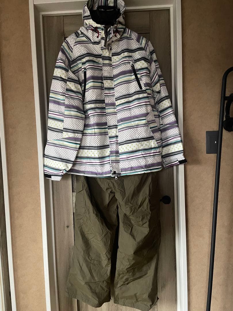 【PONTAPES】スキー・スノーボードウェア上下セット