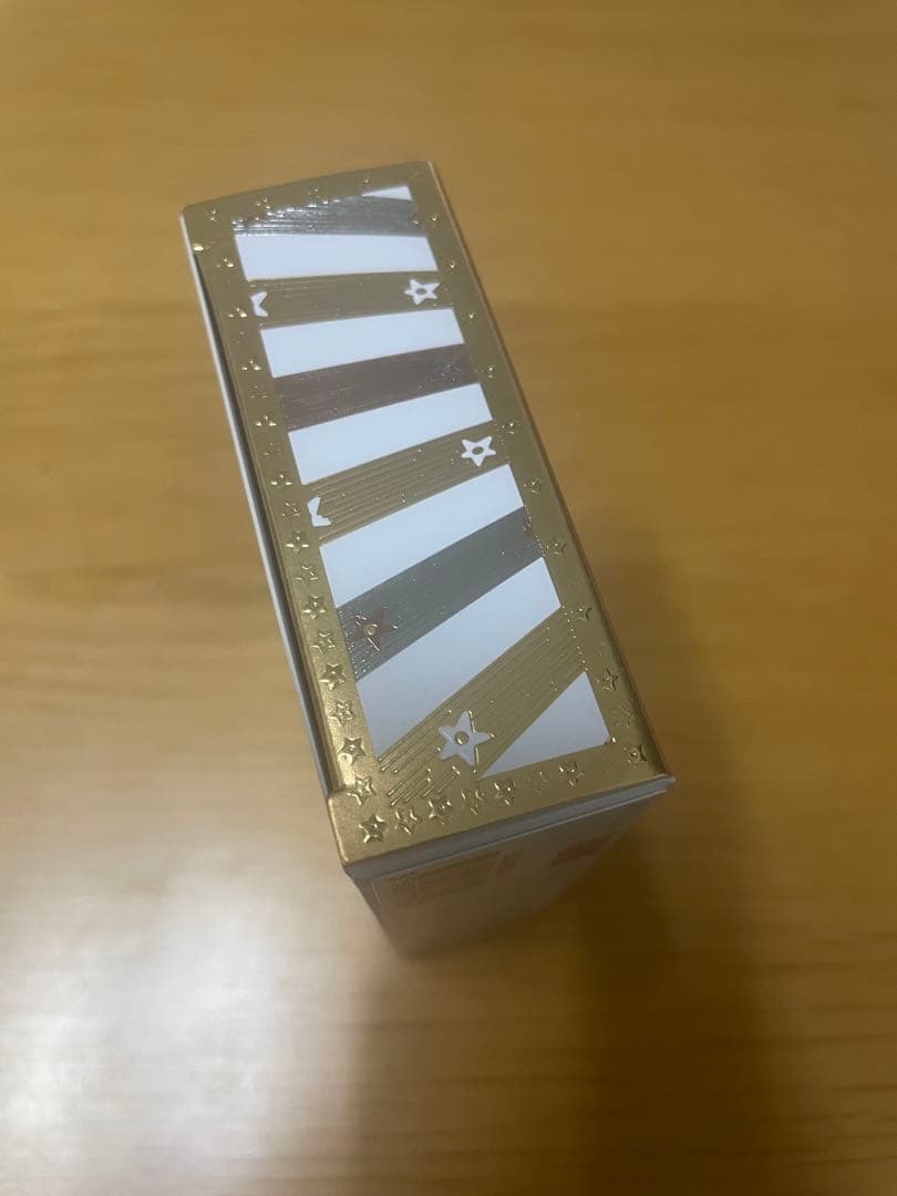 DIORクチュール アイ パレット (ホリデー コレクション 2025 限定品)