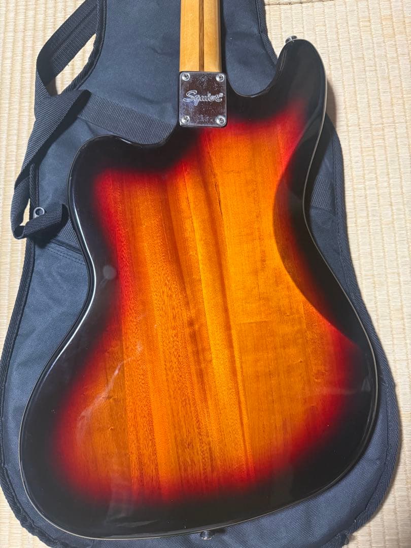 Squier Classic Vibe Bass VI 6弦ベース