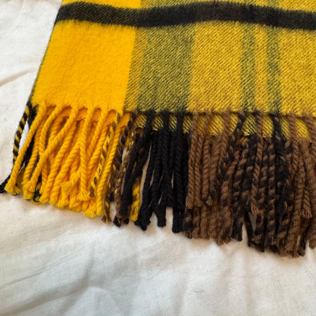 Johnstons of Elgin イエローチェックストール