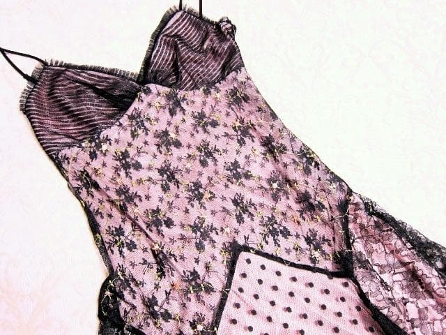 Nanae19様用 ベッツィー・ジョンソン　小花＆ドットレースドレス　4号