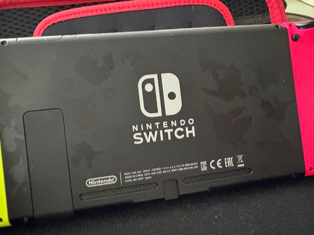 ポケモン柄 ニンテンドースイッチ本体セット