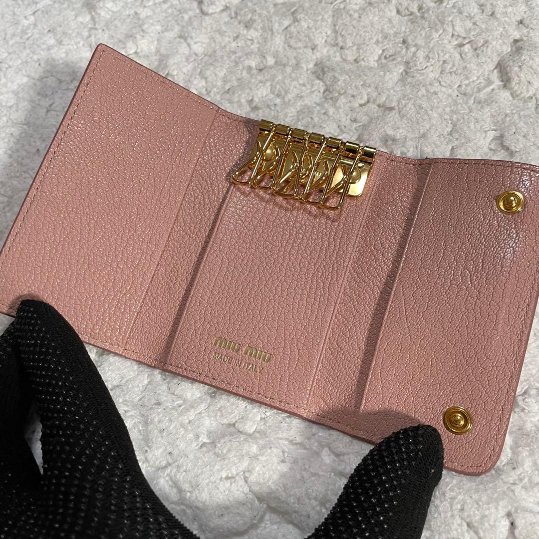 最終価格✨未使用品✨miumiu ミュウミュウ ピンク レザーキーケース リボン