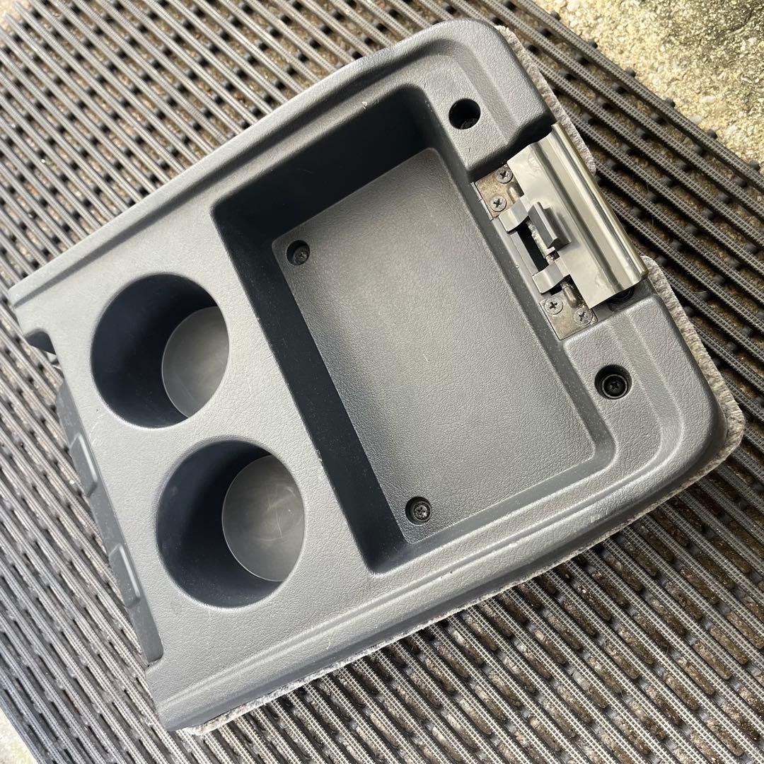 純正コンソールリッド アームレスト デリカスターワゴン