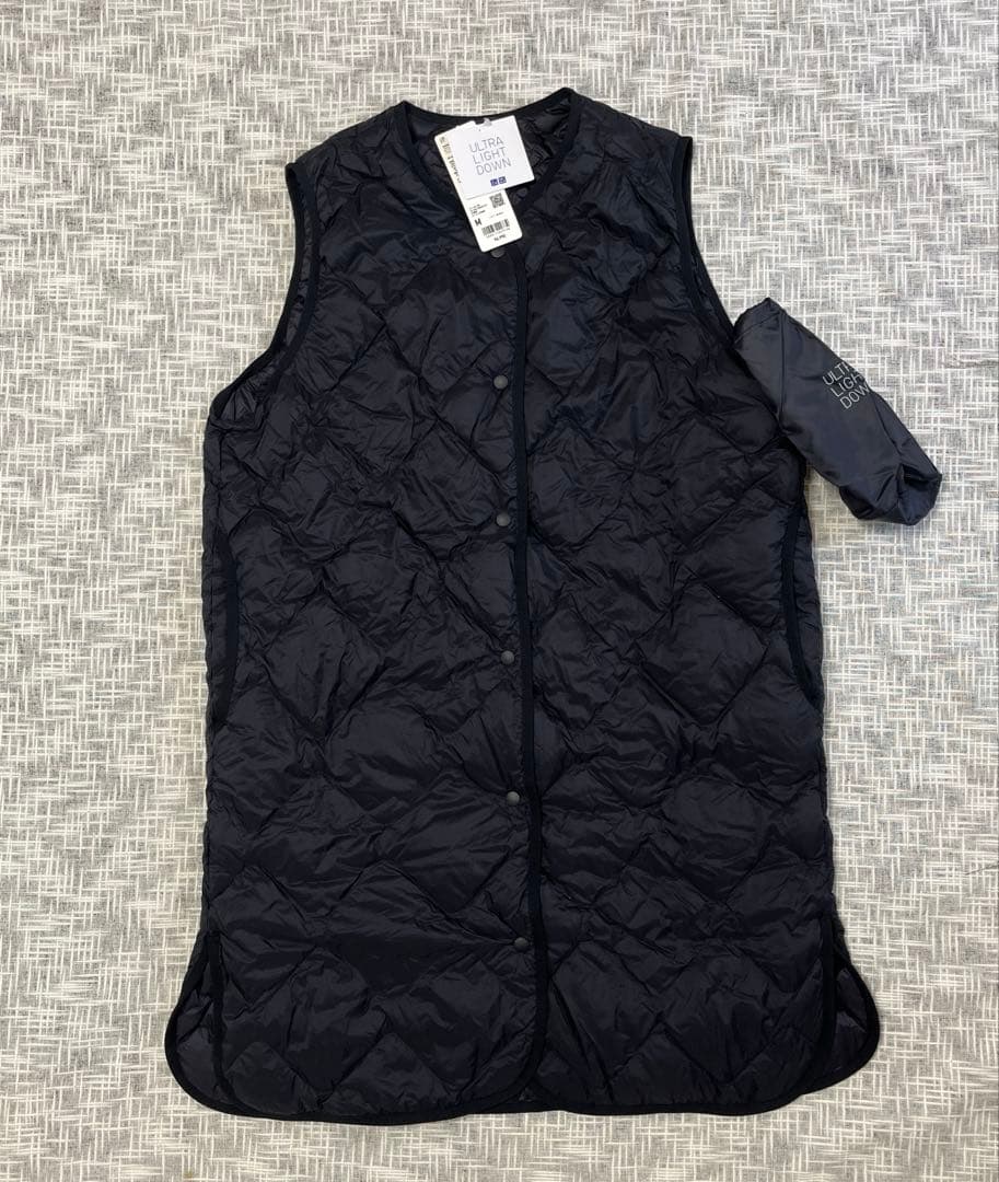 ユニクロ ウルトラライトダウン ロング ベスト M ブラック ポーチ付 L