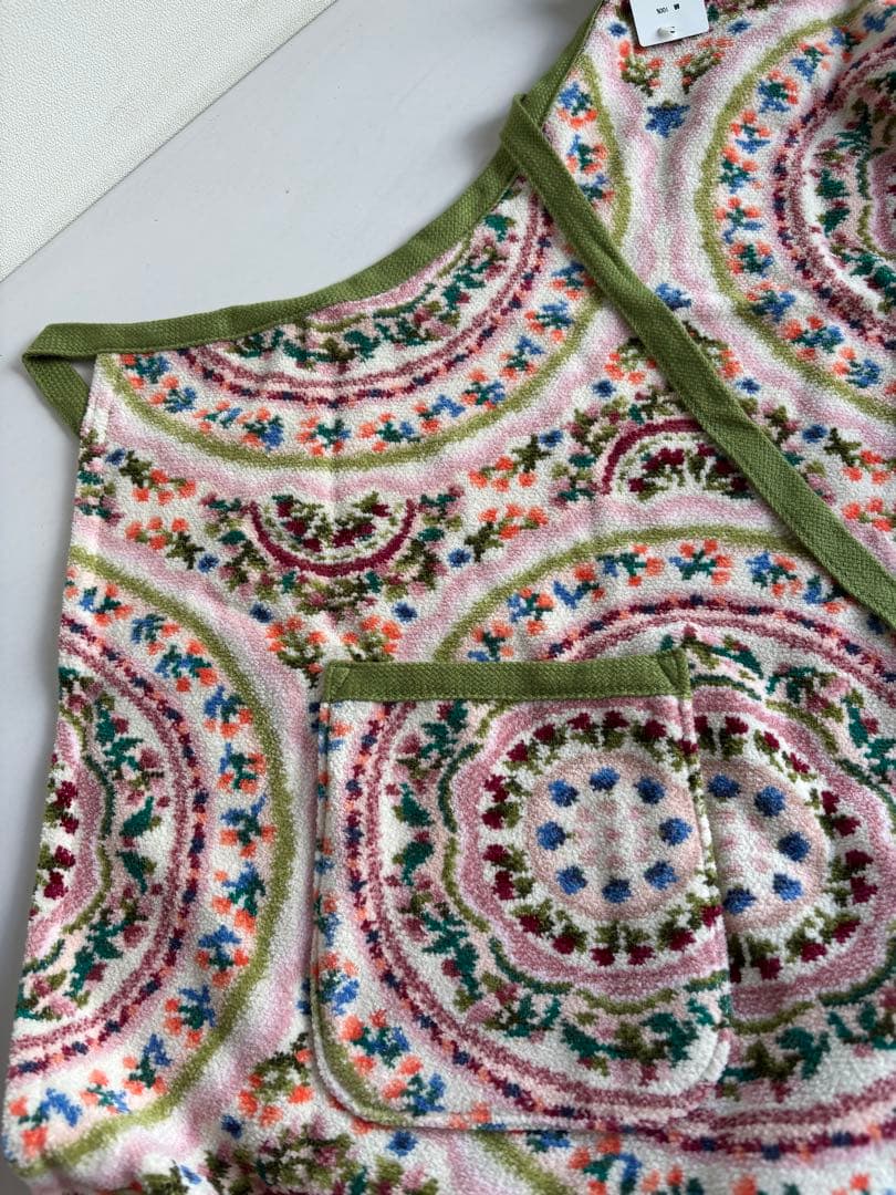 FEILER 花柄エプロン タオル生地