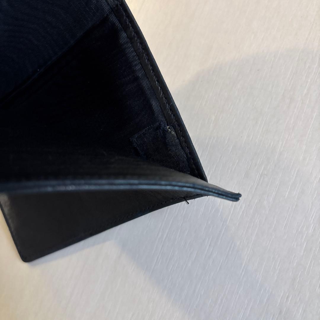 シャネル二つ折り財布