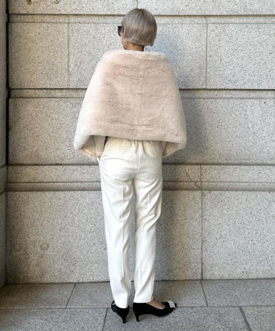 新品未使用 JENNE リッチボリュームファーケープ