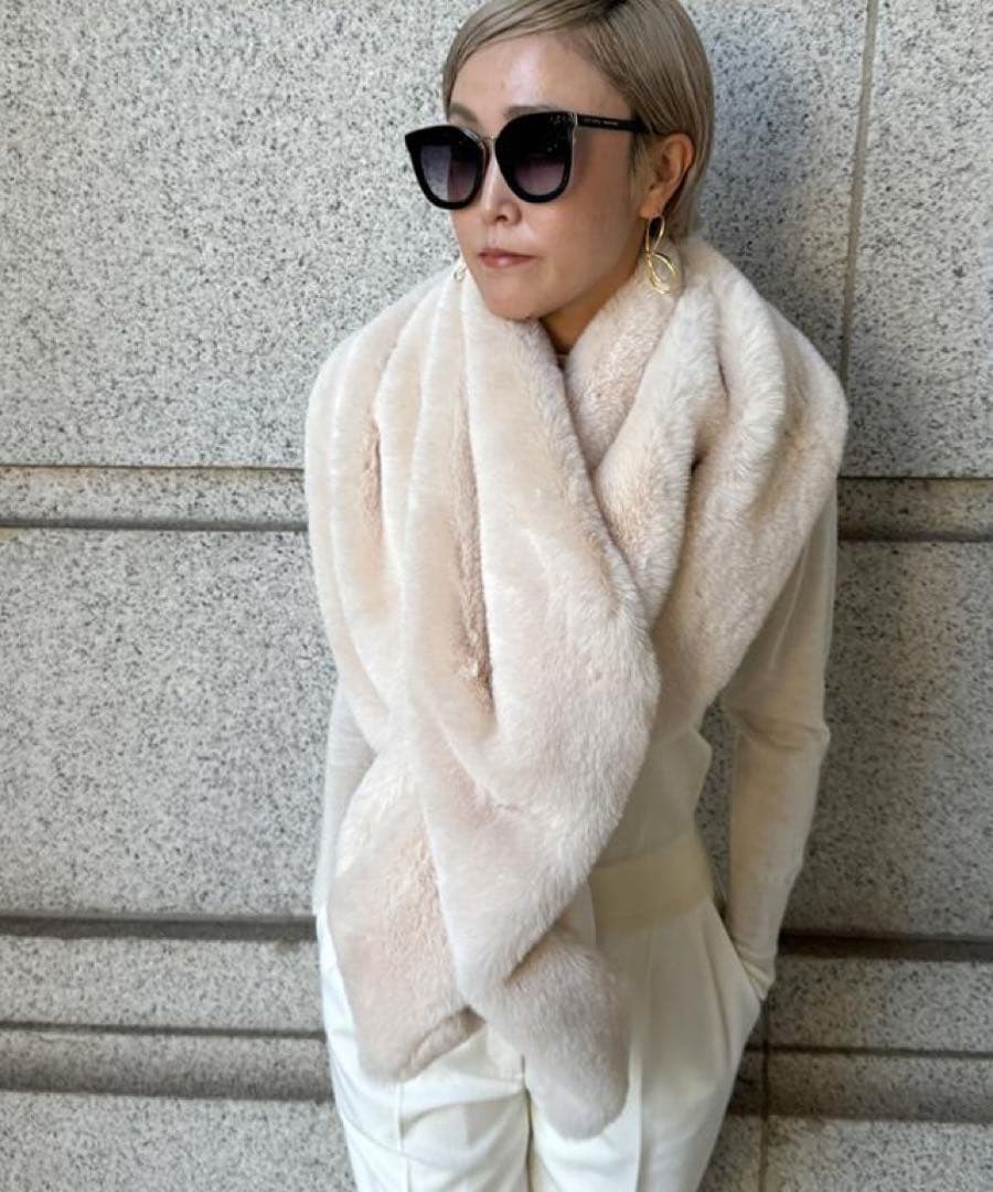 新品未使用 JENNE リッチボリュームファーケープ