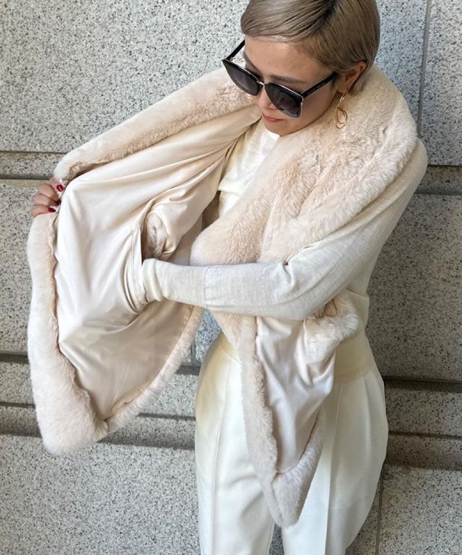 新品未使用 JENNE リッチボリュームファーケープ