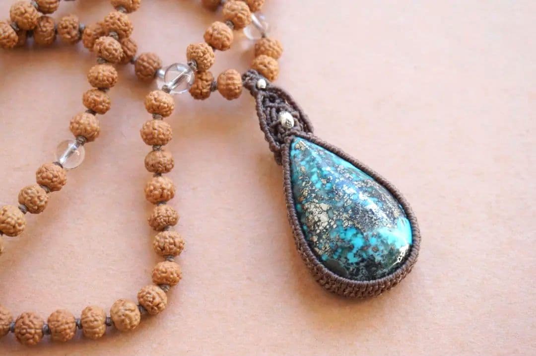 special collectionイラン産ターコイズ　マクラメロングネックレス