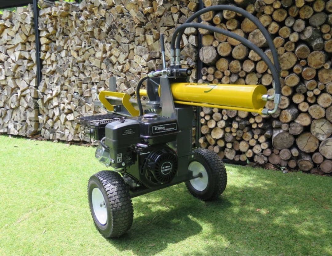 Exect Familiar　完成又はKIT機体　　薪割り機破砕力18T