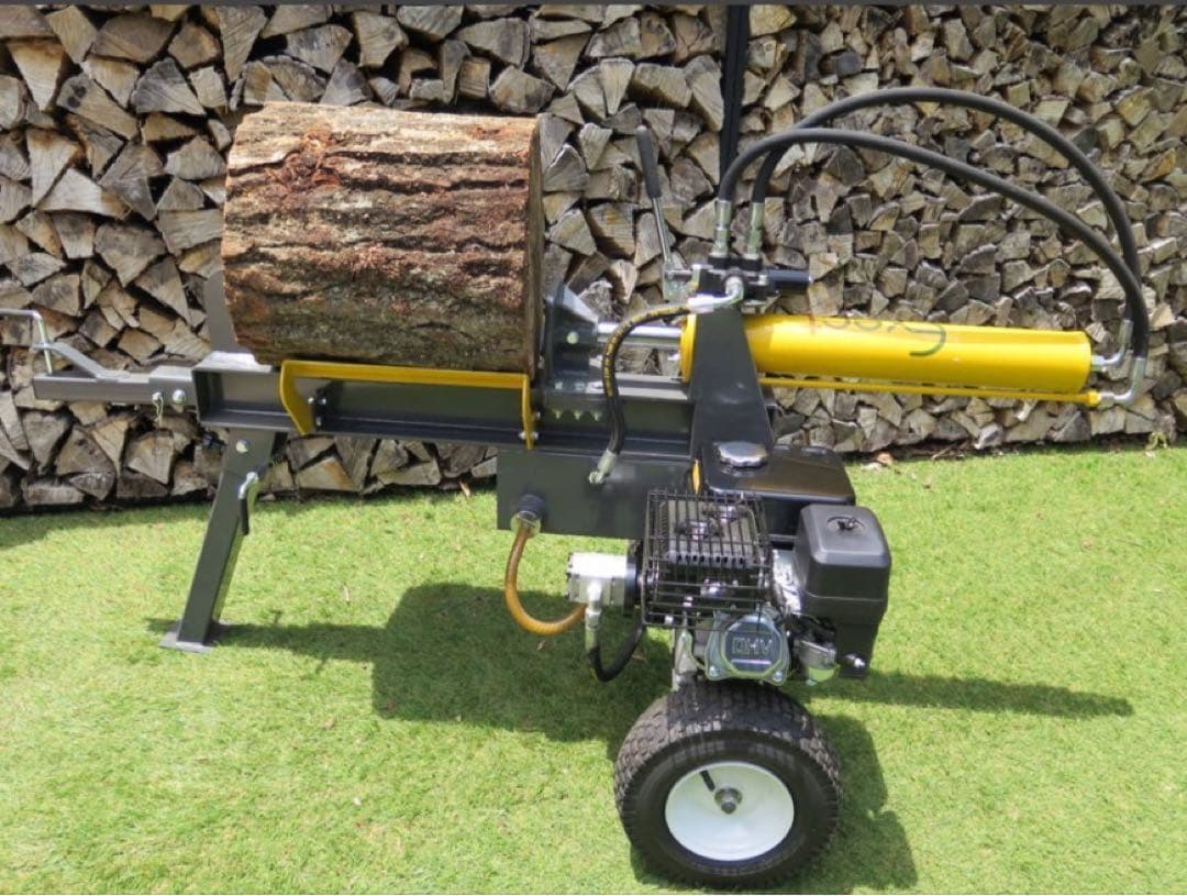 Exect Familiar　完成又はKIT機体　　薪割り機破砕力18T