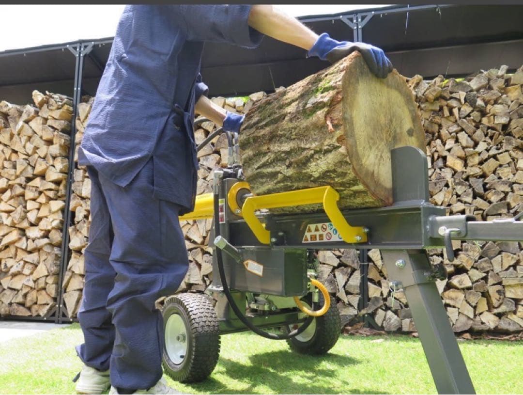 Exect Familiar　完成又はKIT機体　　薪割り機破砕力18T