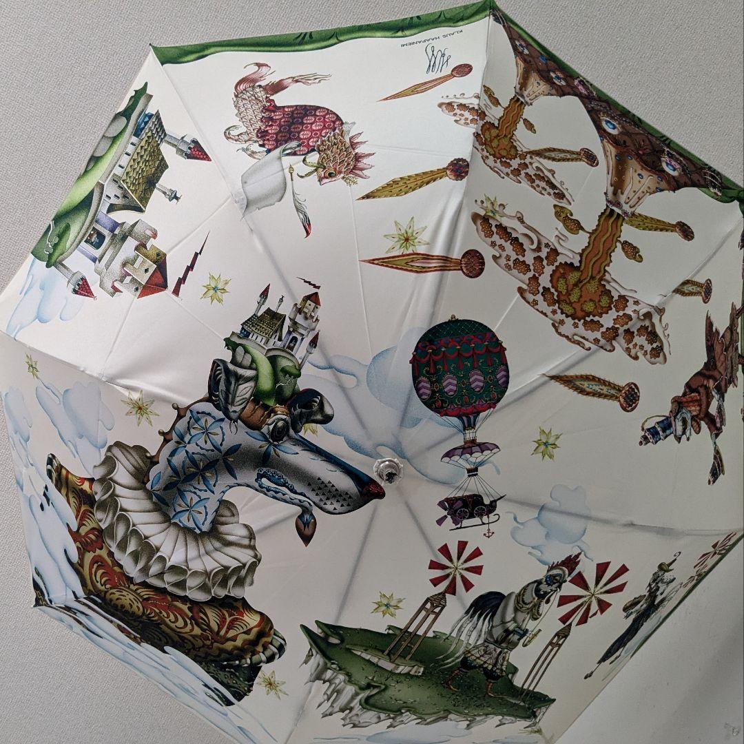 クラウス　ハーパニエミ　絵画のような折りたたみ雨傘　白