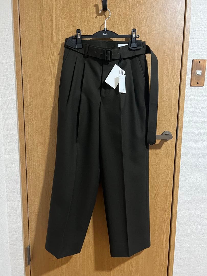 新品THE RERACS25AW THE SLACKS BELTED 2TUCK