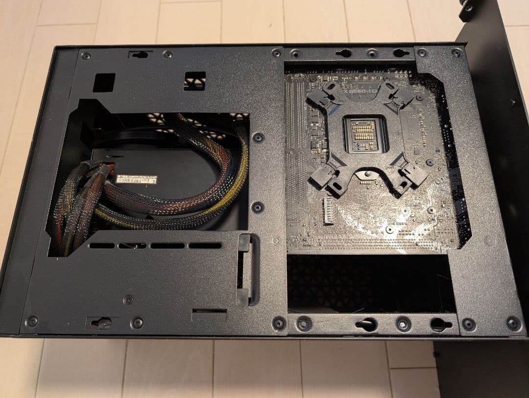 デスクトップPC i7-11700K / メモリ32GB / SSD500GB