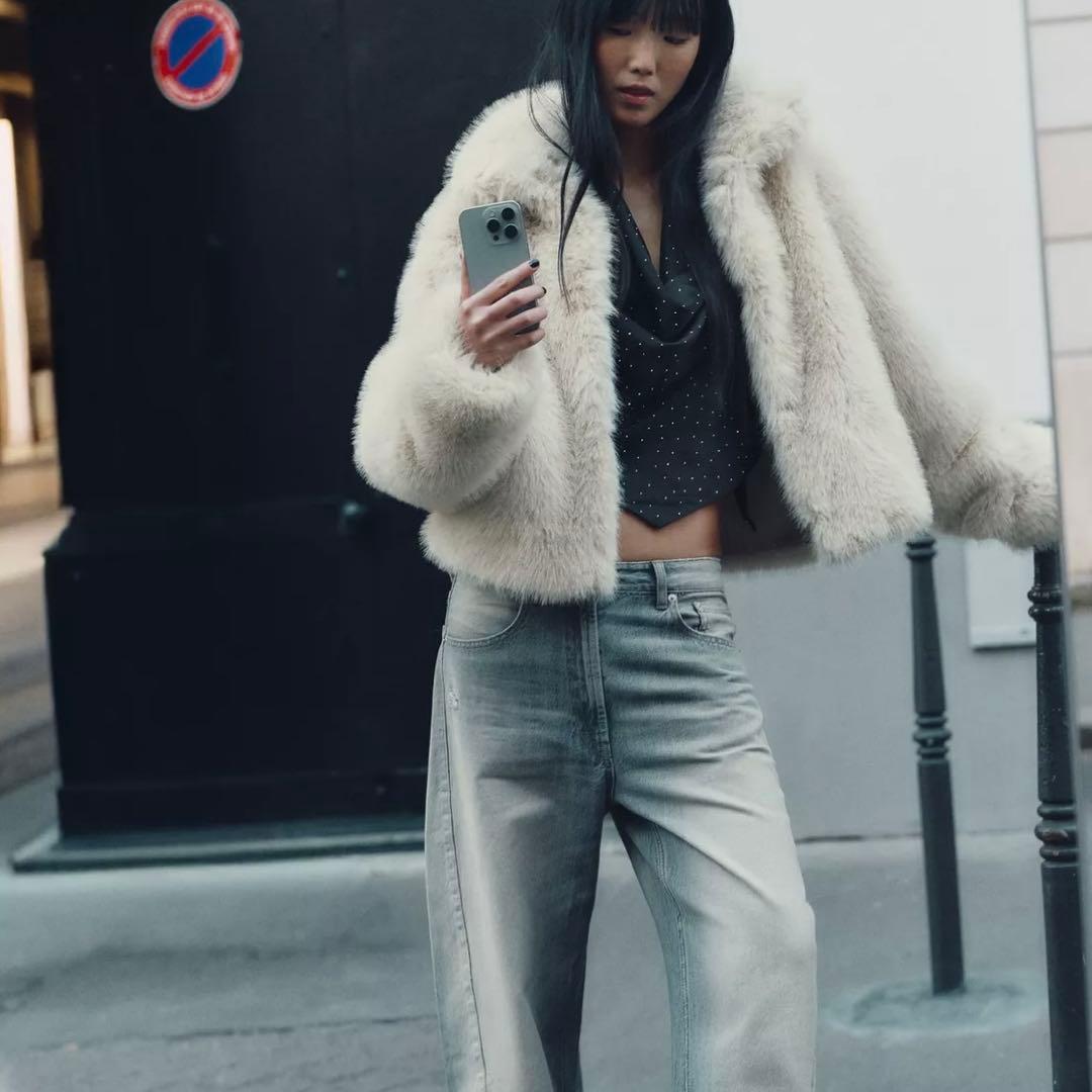 ZARA ショートフェイクファーコート