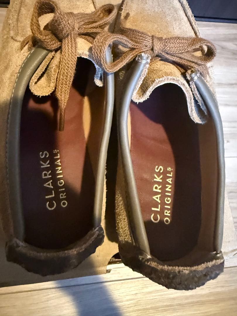 超美品級⭐︎箱付き⭐︎【Clarks】クラークスベージュナタリー スエード モカシン