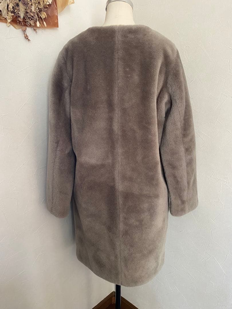 新品タグ付　自由区　ウールムートン　ロングコート　ノーカラー　グレー