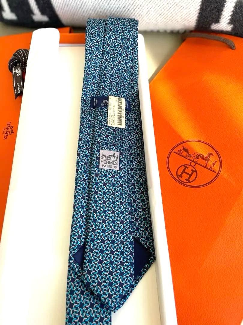 HERMÈS ネクタイ ・シルクツイルタイ　専用箱付き！