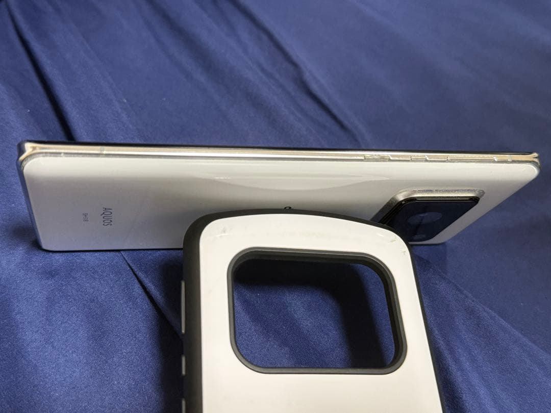 AQUOS R6 SH-51B 5G ドコモ