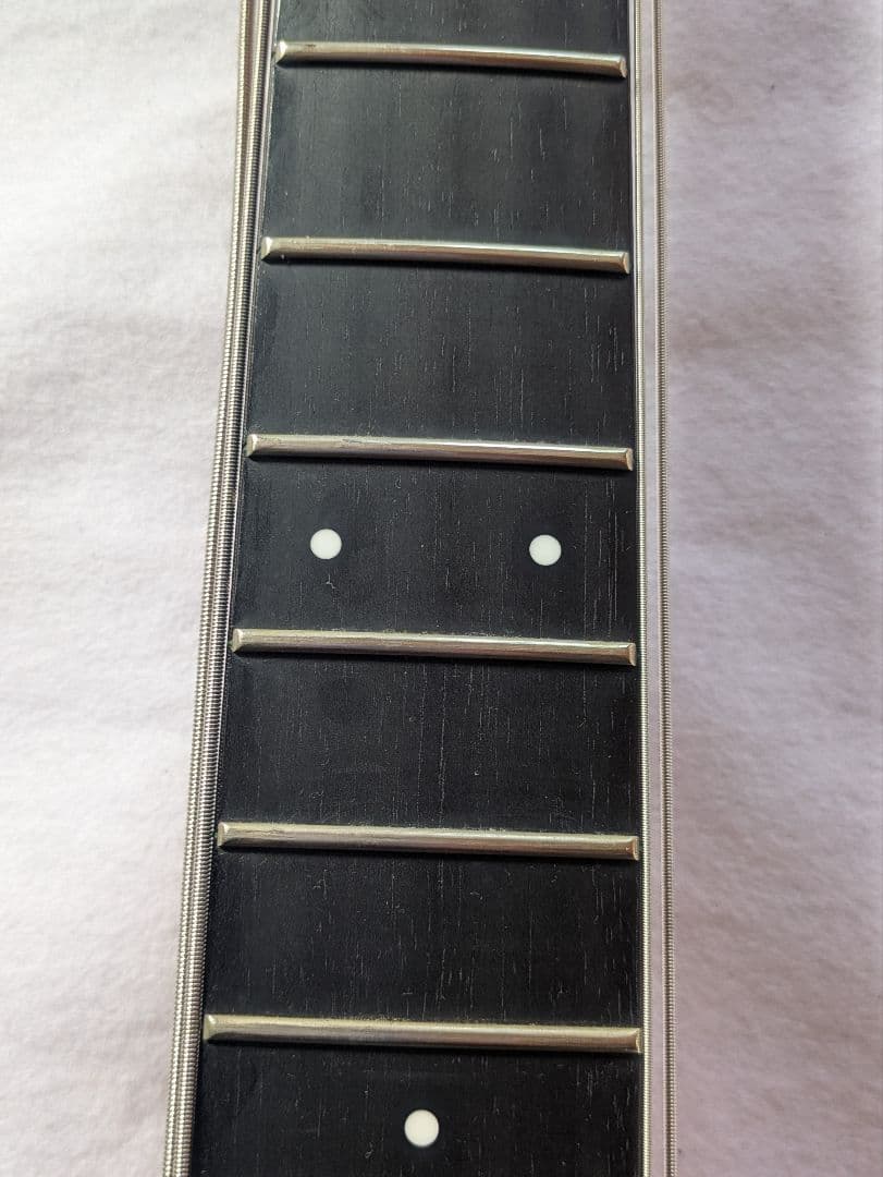 TUNE TWB-4 エレキベース　エボニー指板　※ピックアップパッシブ化