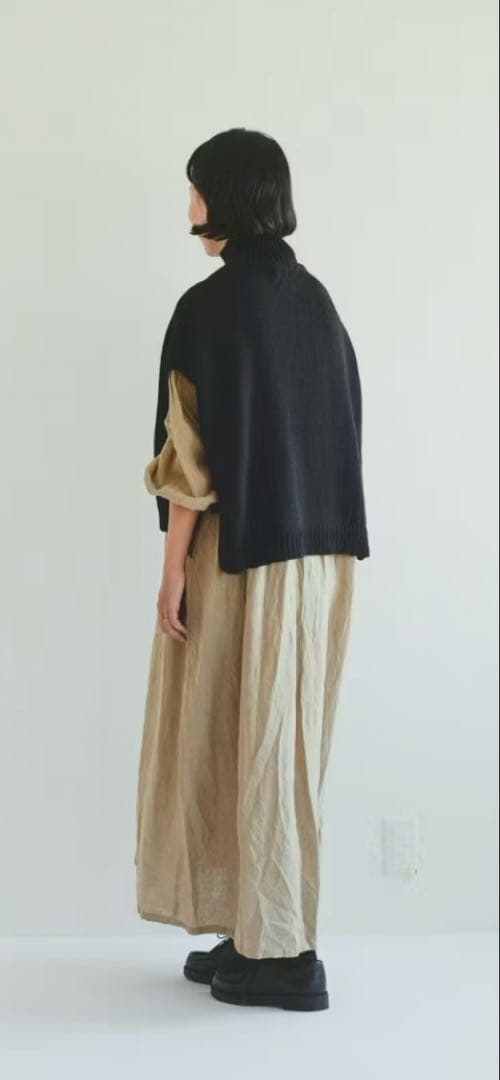 【新品試着のみ】utilite ペルーニットベスト　黒