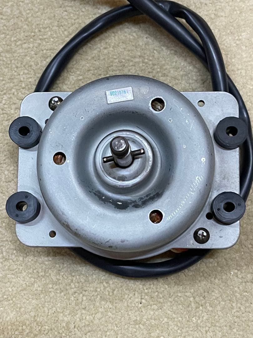 富士工業レンジフードゴムブッシュ付3速モーター中古再生品品番90215161