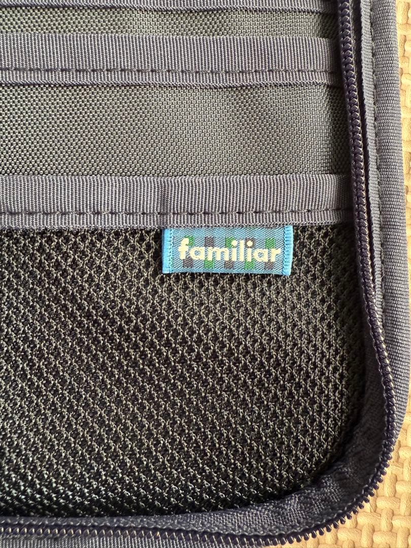 【新品タグ付き】ファミリア　リバティ柄　母子手帳・マルチケース　ブルー