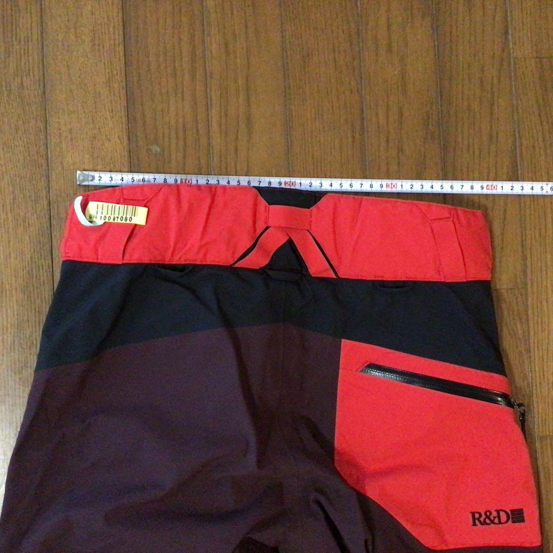 Peak performance メンズ　Sサイズ